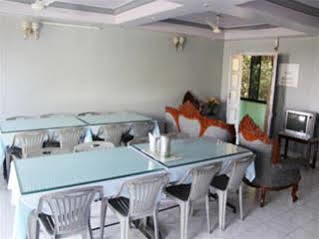 Hotel Madhuban Mahābaleshwar Kültér fotó